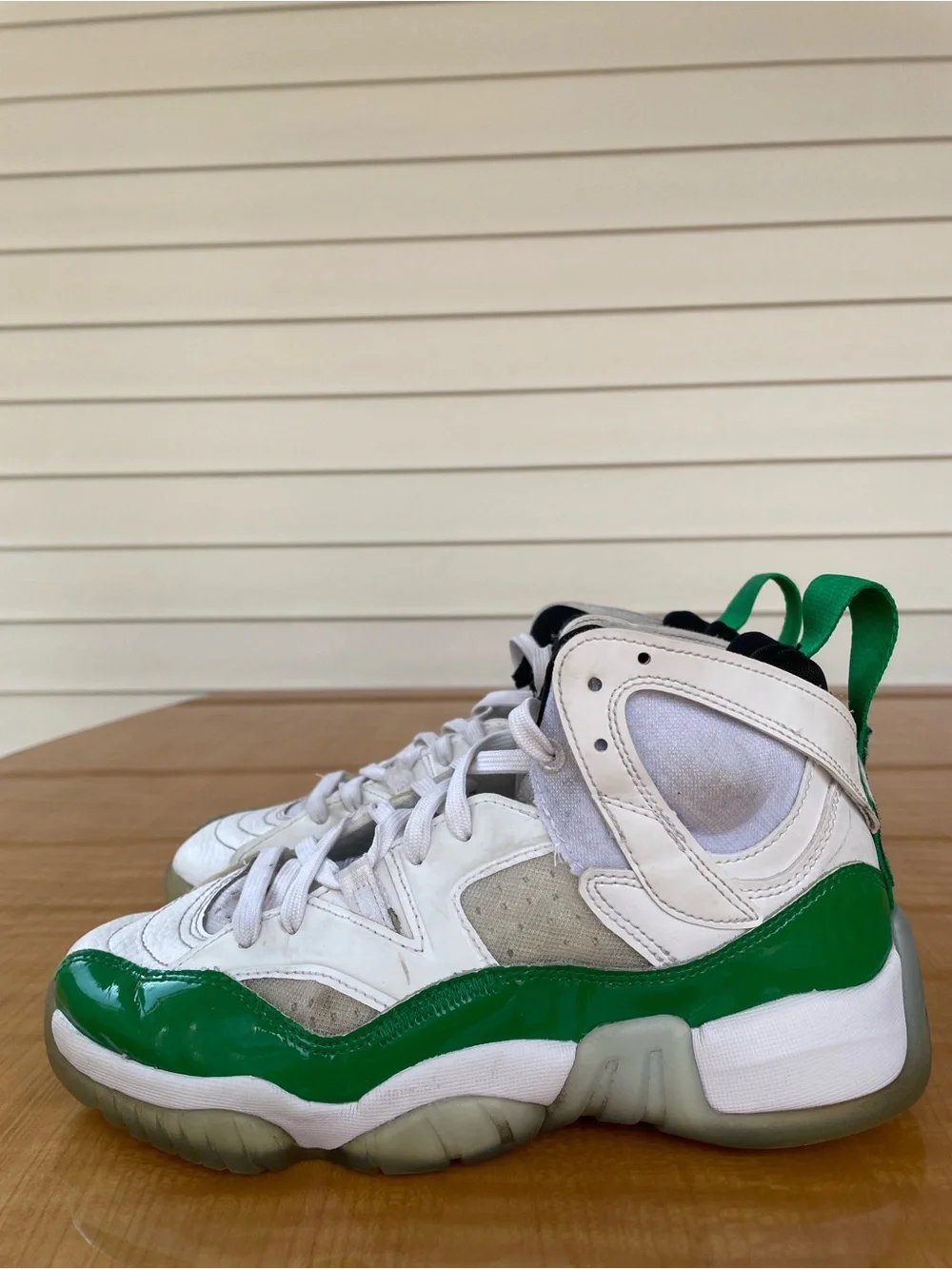 Air Jordan Jumpman Two Trey White Lucky Green Size 5Y Kids Shoes NBA Basketball